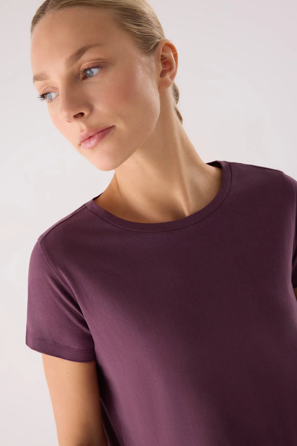 CAMISETA ALGODÓN BÁSICA ESTILO DEPORTIVO
