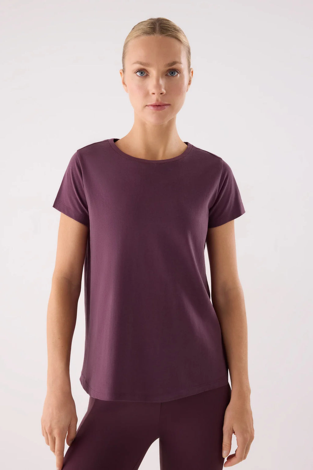 CAMISETA ALGODÓN BÁSICA ESTILO DEPORTIVO
