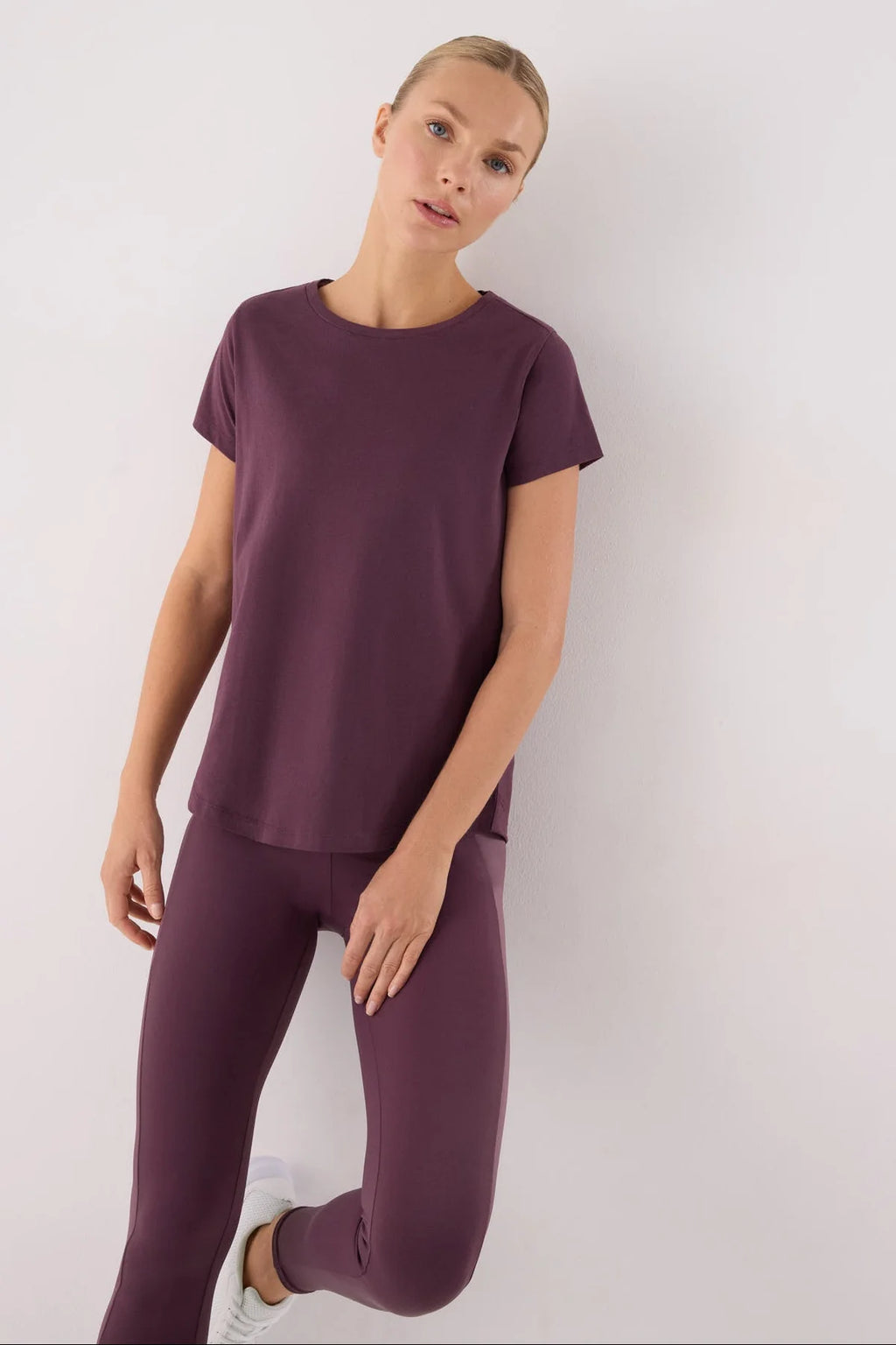 CAMISETA ALGODÓN BÁSICA ESTILO DEPORTIVO