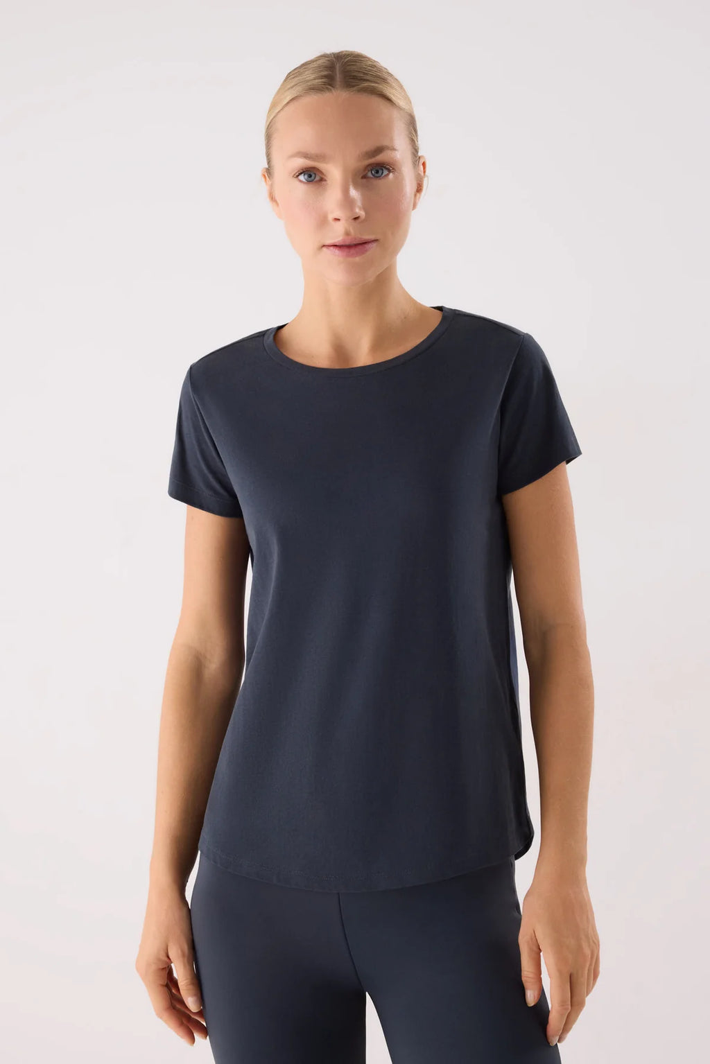 CAMISETA ALGODÓN BÁSICA ESTILO DEPORTIVO