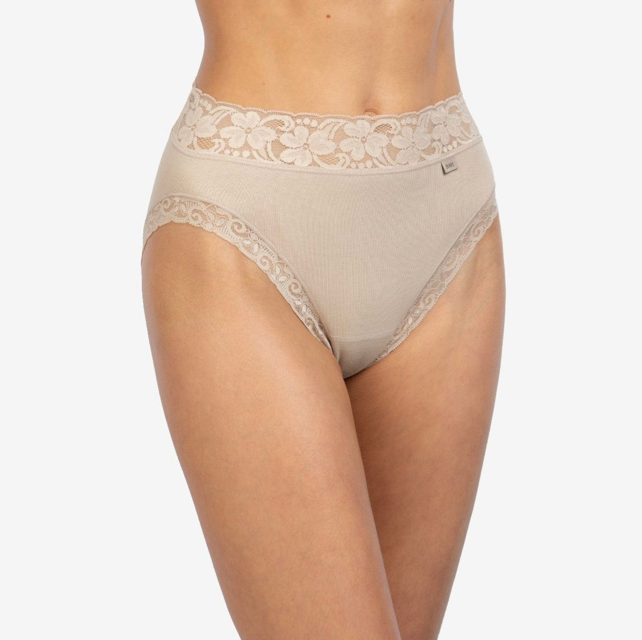 BRAGA MIDI CON ENCAJE 3324